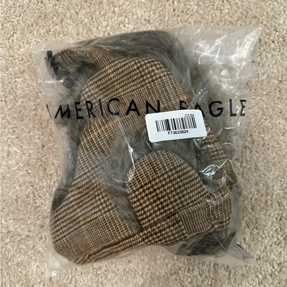 AE trapper hat NWT! - Image 2