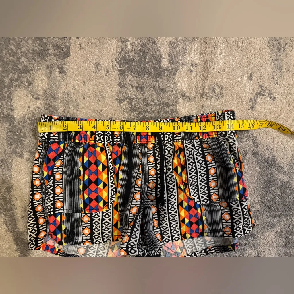 Arizona Jean Company Multicolor Geometric Athletic Shorts - Image 4