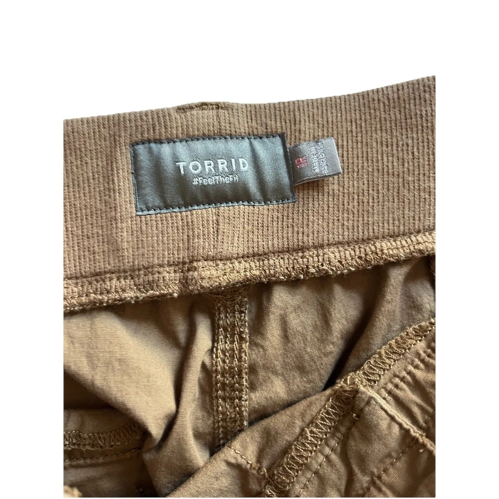 Torrid Cargo Shorts Size 1x Tan Casual Bermuda - Image 7