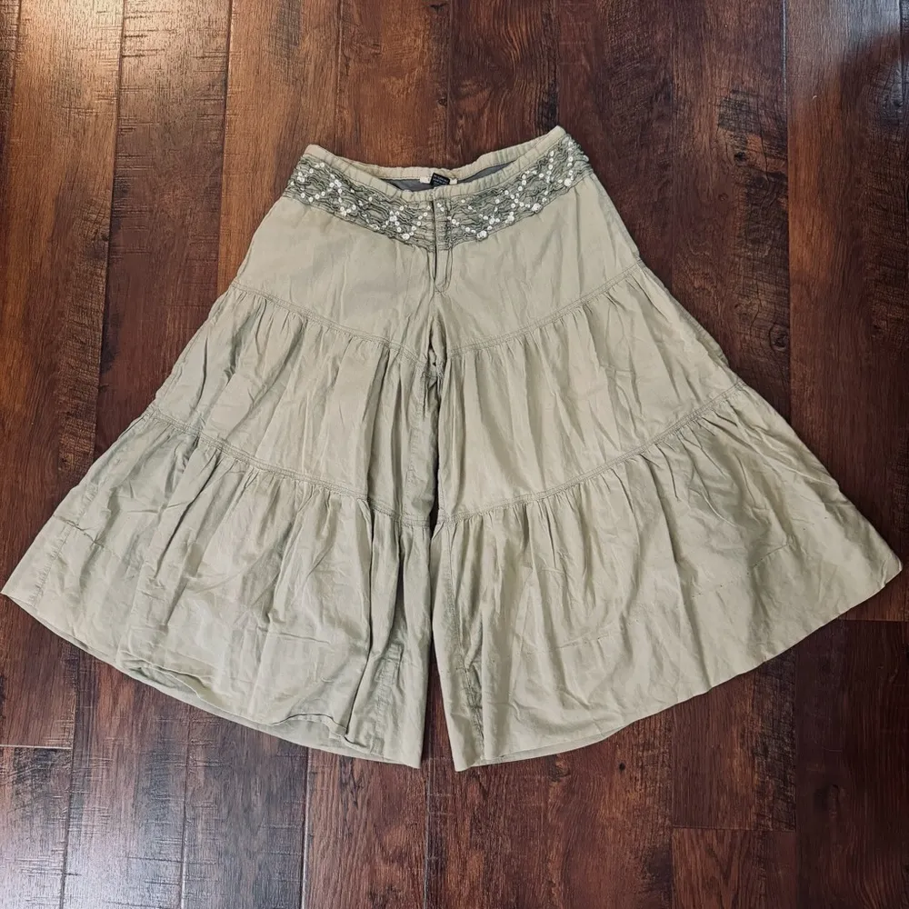 SANS SOUCI olive green cropped wide leg pants with sequined waistband, size L - Image 3