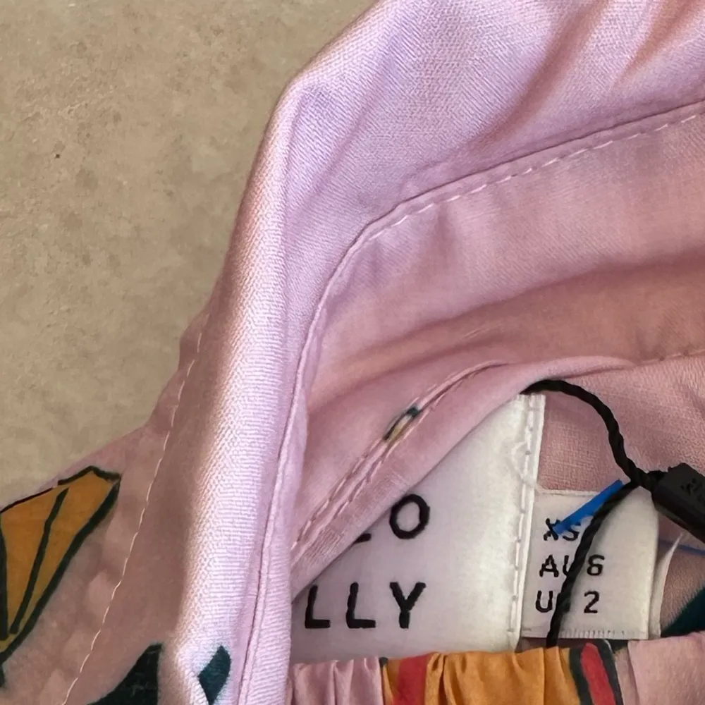 NWT HELLO MOLLY- OFF THE VINE FULL SET SHORTS AND TOP SIZE: 2 - Image 6