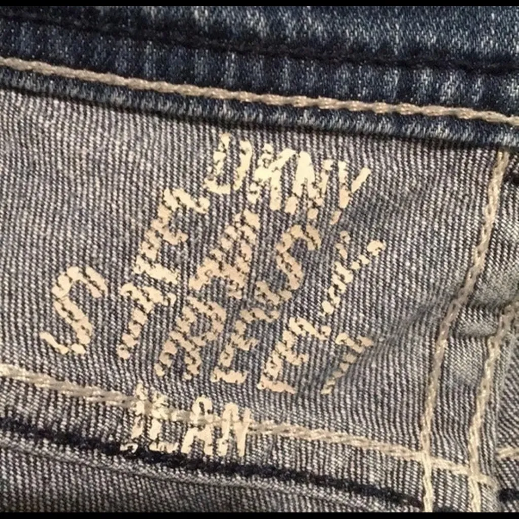 Classic DKNY Mid-Rise Flared/Bootcut Jeans - Image 4