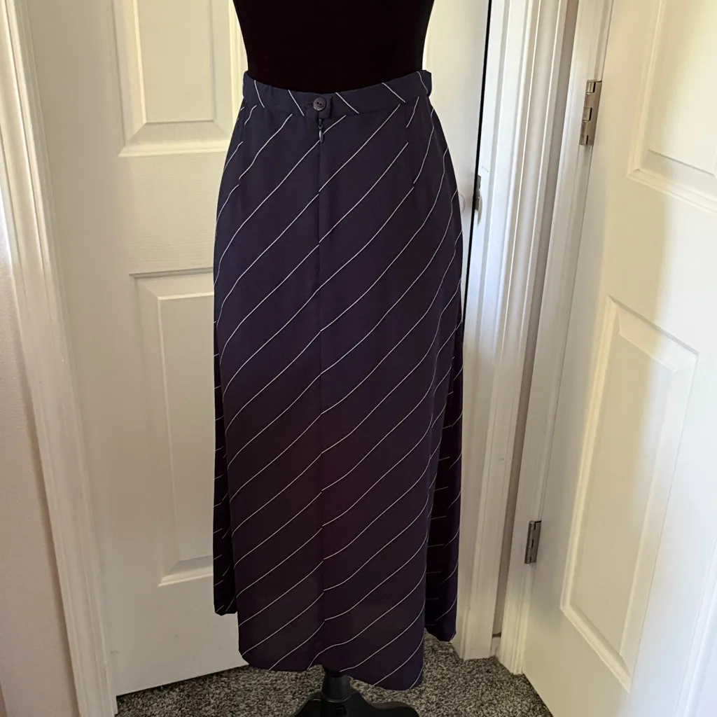 Pendleton Dark Navy and White Pinstriped Midi Skirt - Image 8