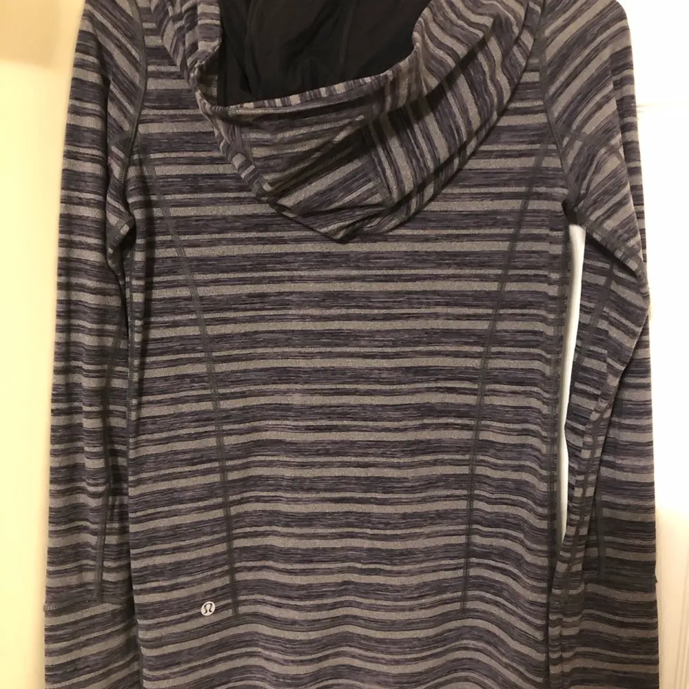 Lululemon athletica In stride hooded full zip jacket black gray stripe women’s 4 - Image 7