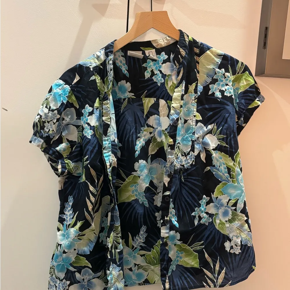 Vintage 100% cotton tropical cap sleeve button up, size S petite - Image 4