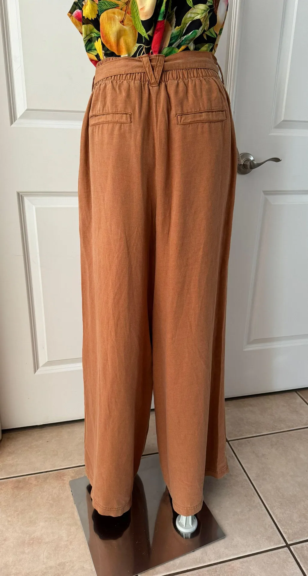 X Rachelove Wide Leg Linen-Blend Pant - Image 8