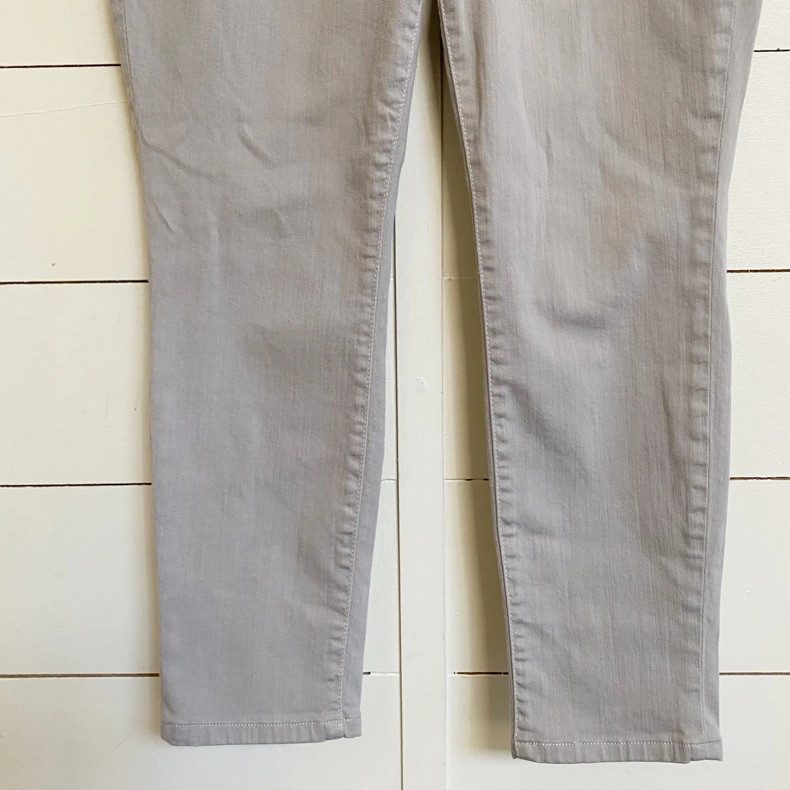 NYDJ Alina Convertible Ankle Jeans Womens Size 6 Gray Lift Tuck Technology EUC - Image 11