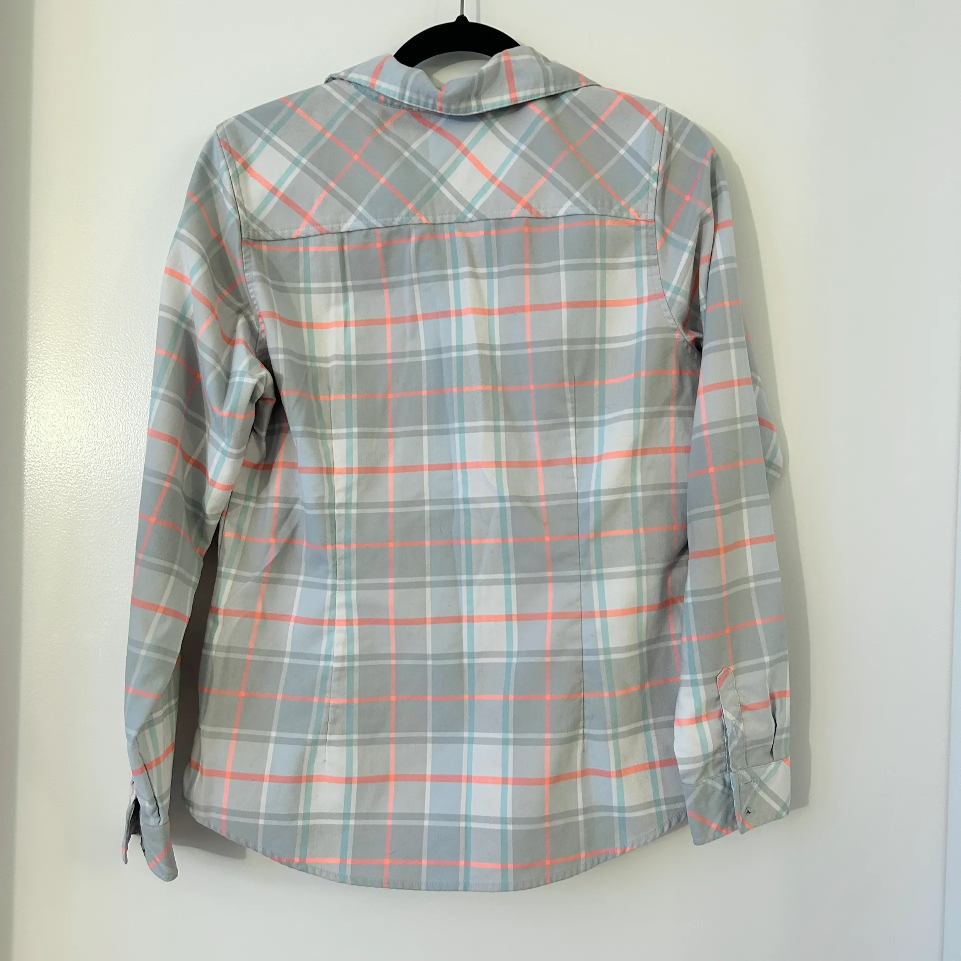 Columbia Women's Omni-Wick Light Blue Plaid Button Down Flannel Shirt Size M - Image 6