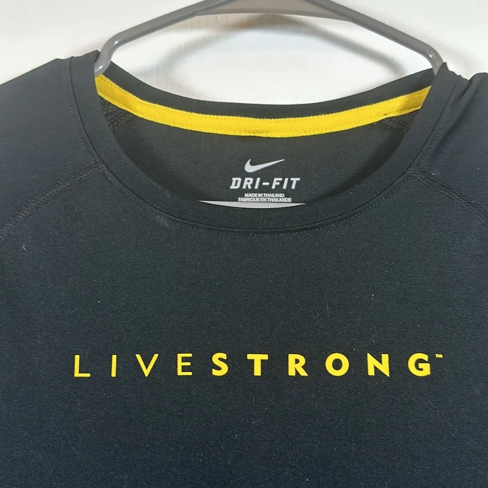 Nike Dri-Fit Black Livestrong Athletic Activewear Gym Shirt Size Small EUC #6710 - Image 5