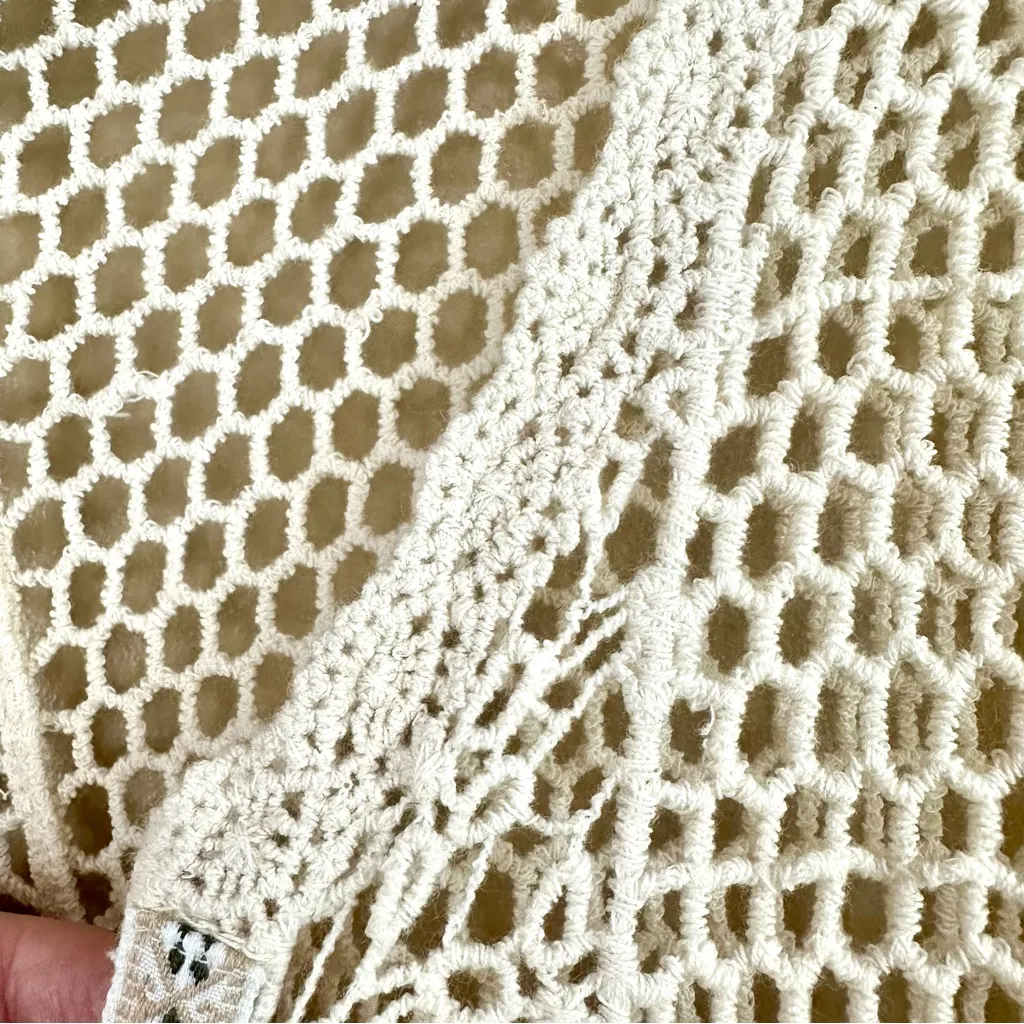 Maurices Ivory Cream Floral Crochet Fringe Trim V-Neck Tunic Top Blouse Large - Image 4