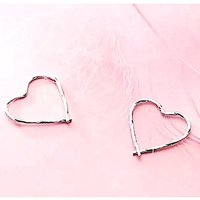 NEW Dainty White Gold Plated 925 Silver Barbwire Heart‎ Hoop Earrings, 1.4cm - Image 2