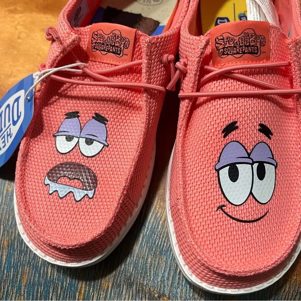 NIB Hey Dude Wendy SpongeBob Patrick Pink Green Shoes size 7 limited edition - Image 5