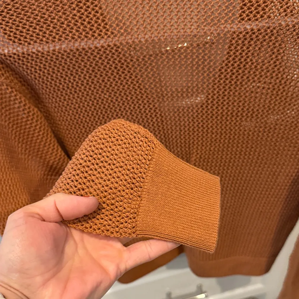 Uniqlo Women's rust  Orange Cardigan Sweater - Image 5