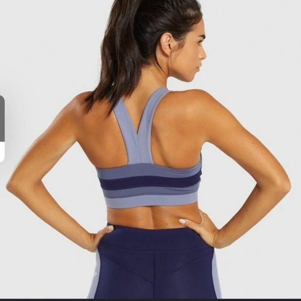 16. GymShark Illusion Sport Bra Blue - Image 2