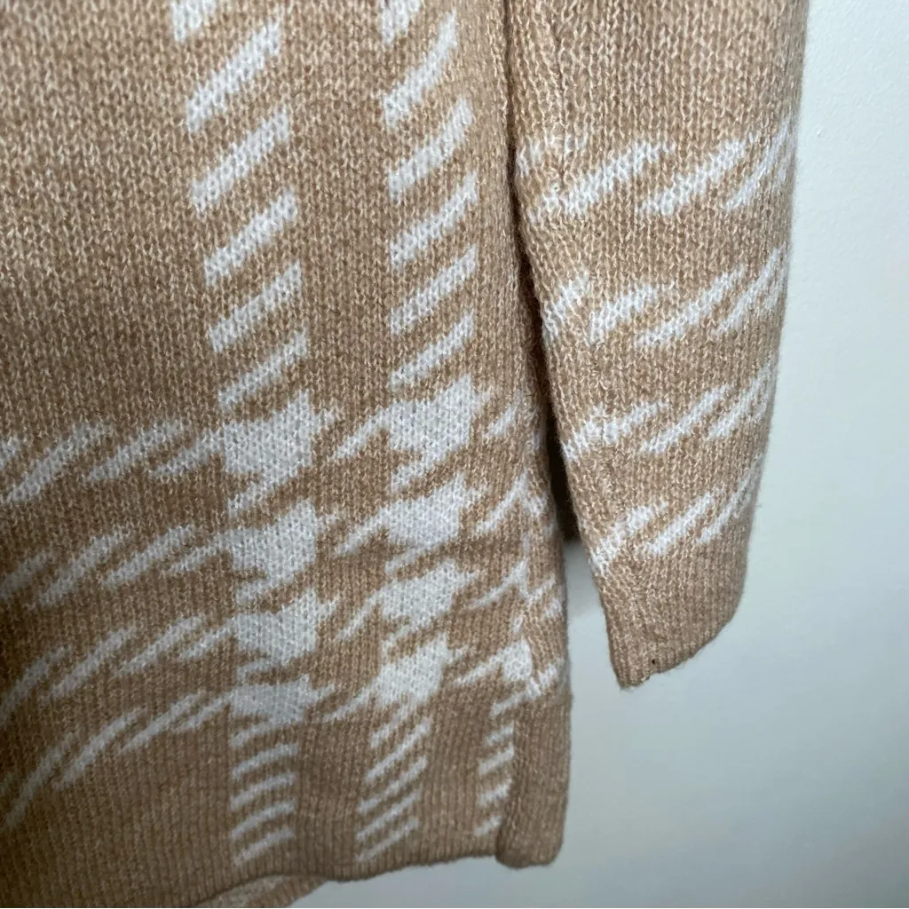 Adrienne Vittadini Open Front Fringe Houndstooth Pattern Cardigan Sweater M - Image 13