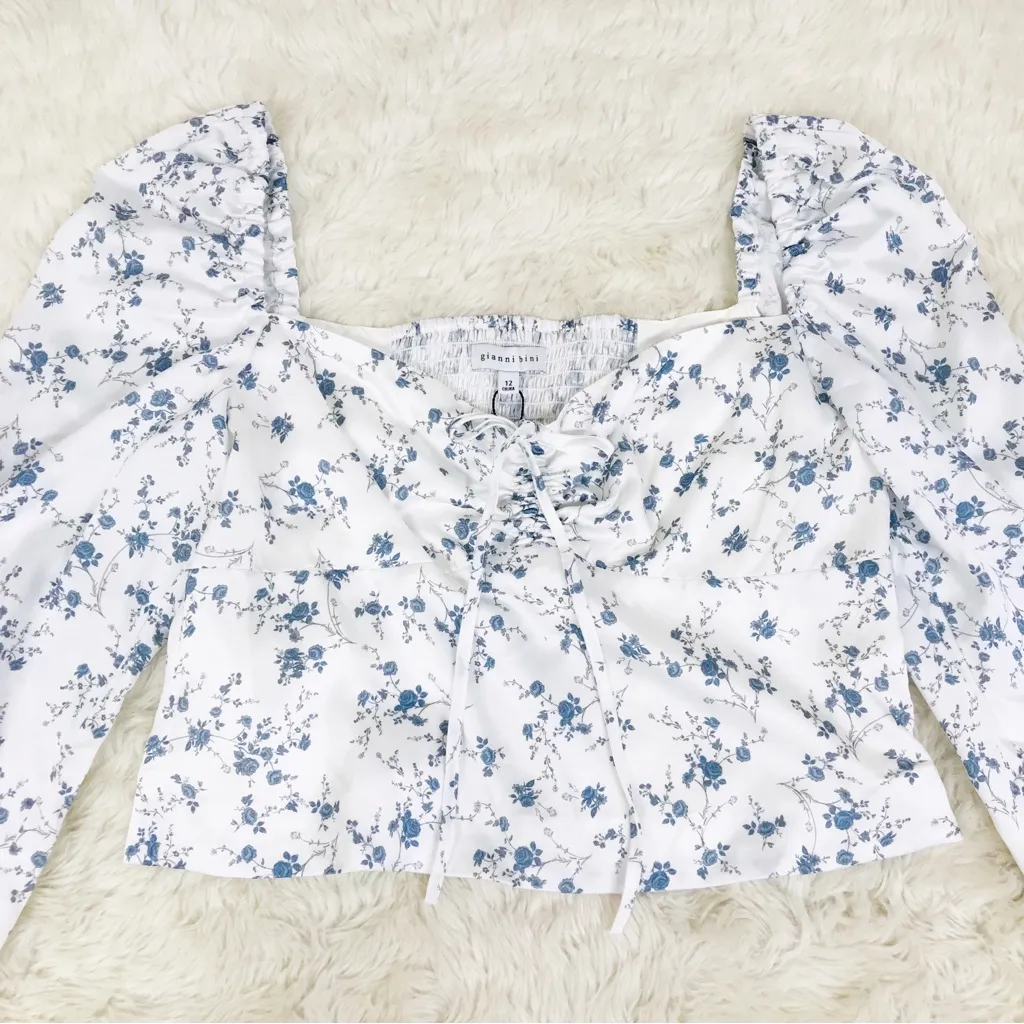 GIANNI BINI White Blue Floral Milkmaid Blouse‎ Top Crop Long Sleeve Size 12 New - Image 4