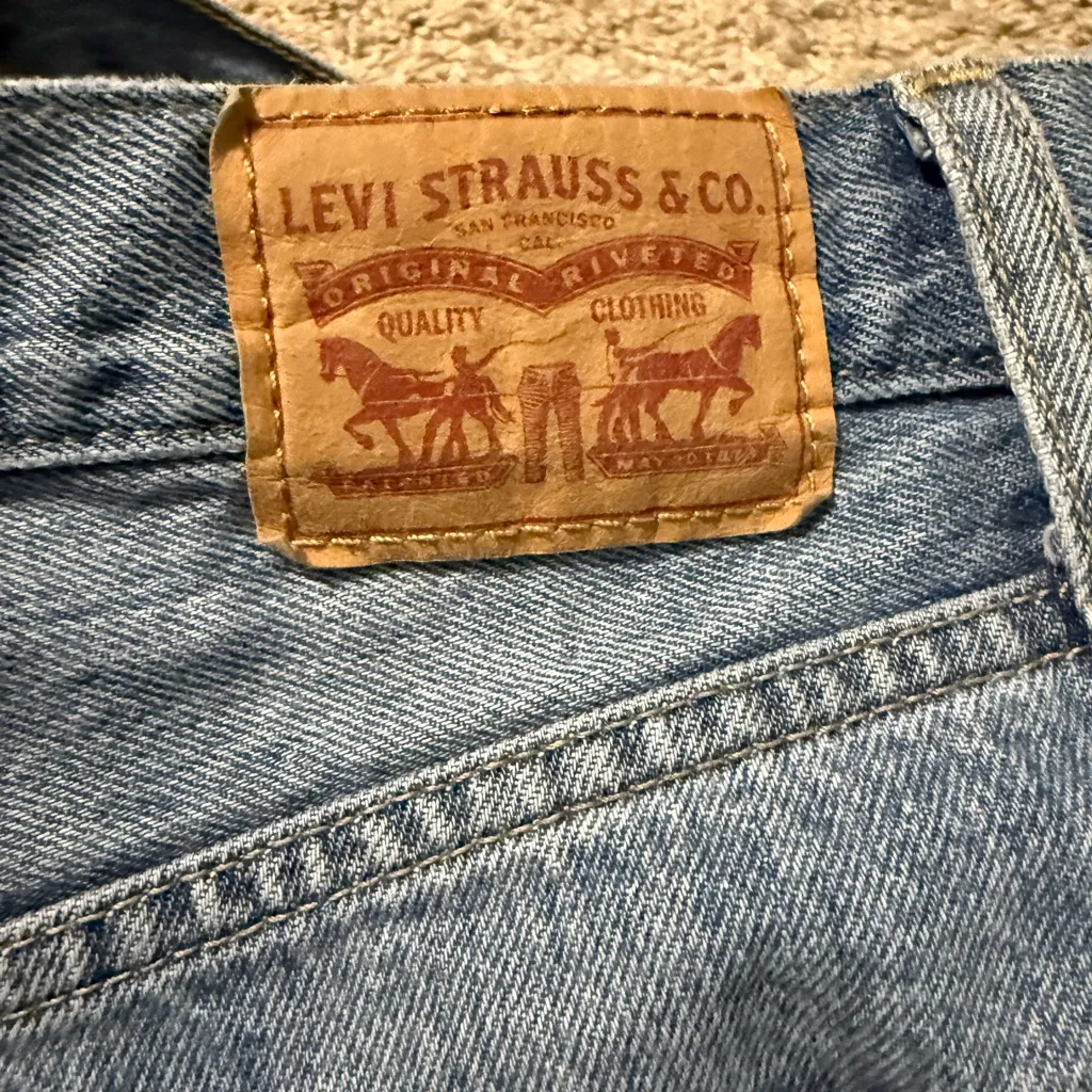Levi's Light Blue ‘94 Baggy Jeans - Image 3