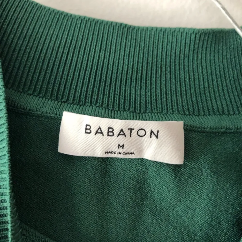 Babaton Sculpt Knit Astrid Long Sleeve Mockneck Top in Green Size Medium - Image 7