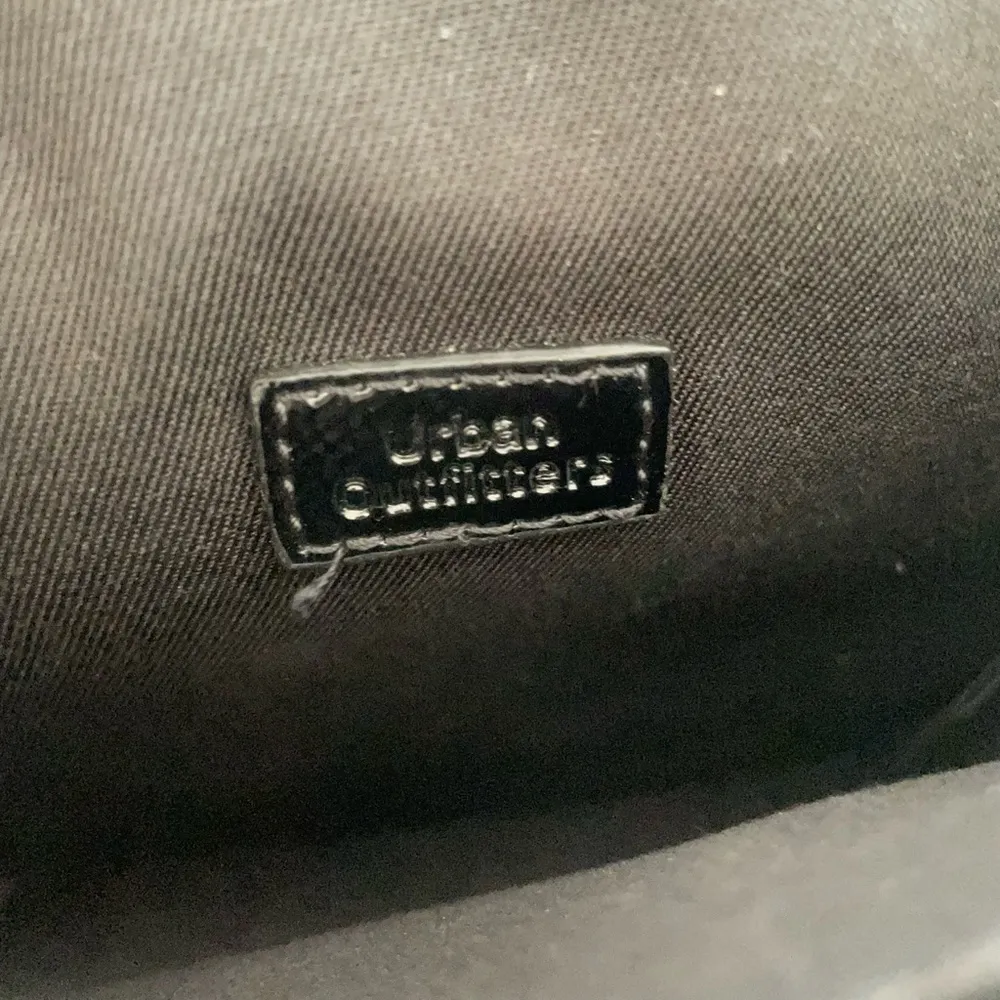 Urban Outfitters Bamboo Black Crossbody Purse - Image 10