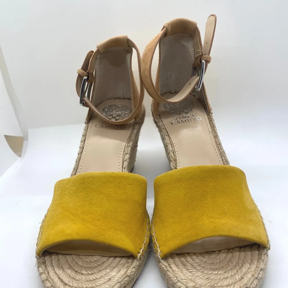 Vince Camuto NWOT Yellow Leera wedge sandal womens sz 8 - Image 4