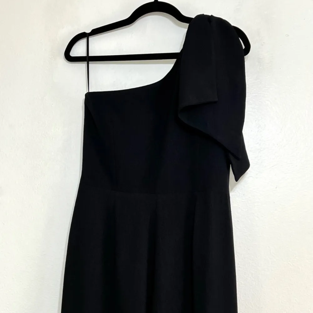 Dress the Population Tiffany One Shoulder Jumpsuit, Black, size Medium - Image 7