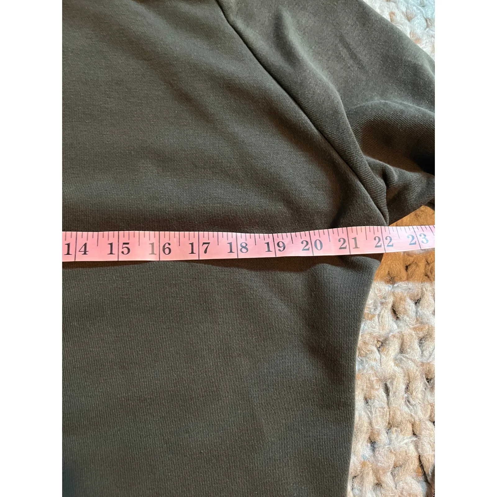 Nike pullover over sweatshirt army green size xs - Image 5