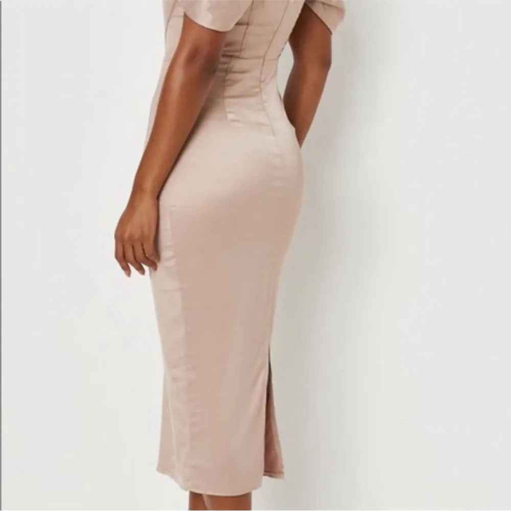 Carli Bybel x Missguided Champagne
Drape Neck Satin Corset Midaxi Dress size 10 - Image 6