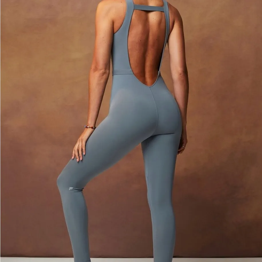 Fabletics  Motion365+ Athletic Jumpsuit in Storm Cloud Blue Size M - Image 2