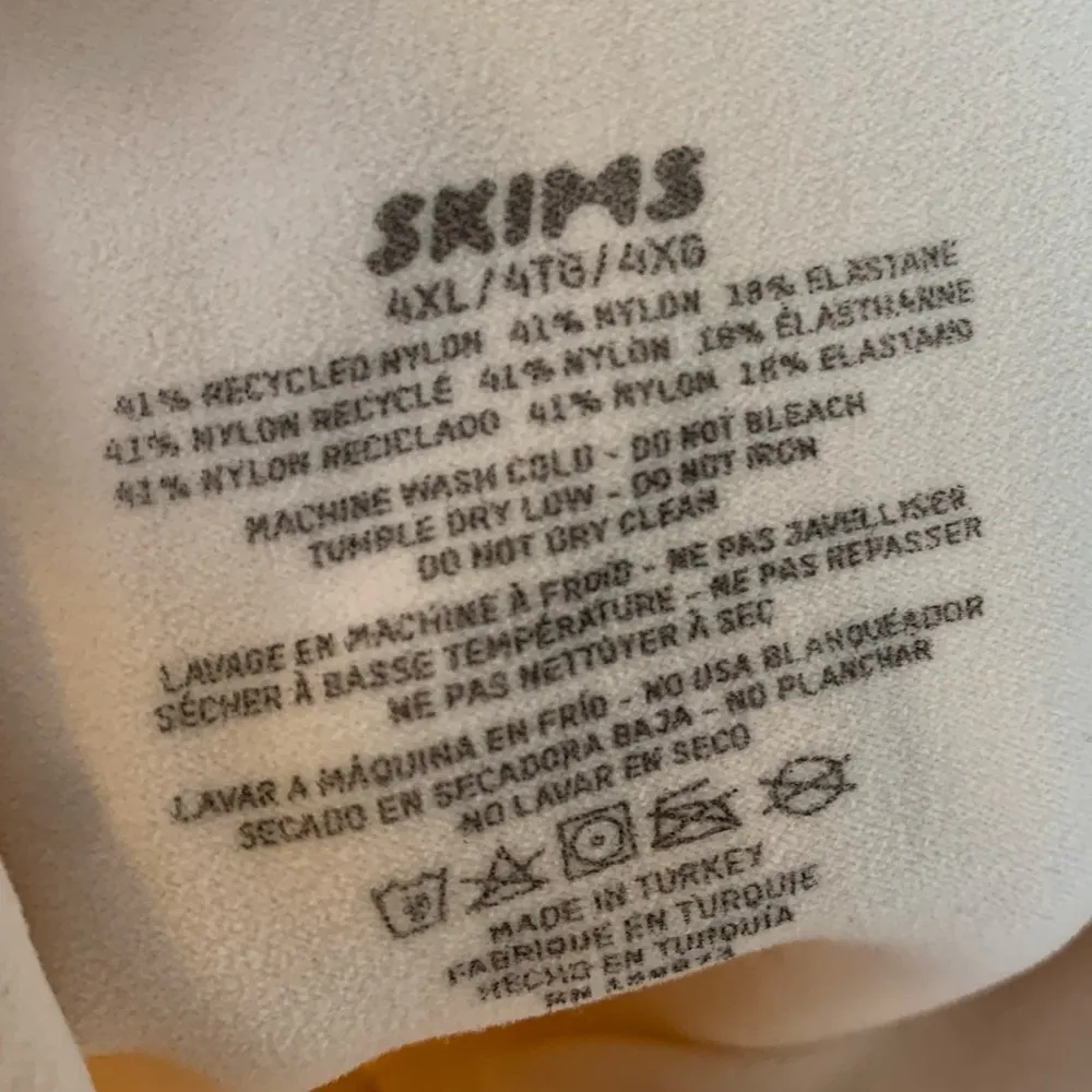 NWOT Skims Sand Seamless Sculpt Mid Thigh Bodysuit - Image 8