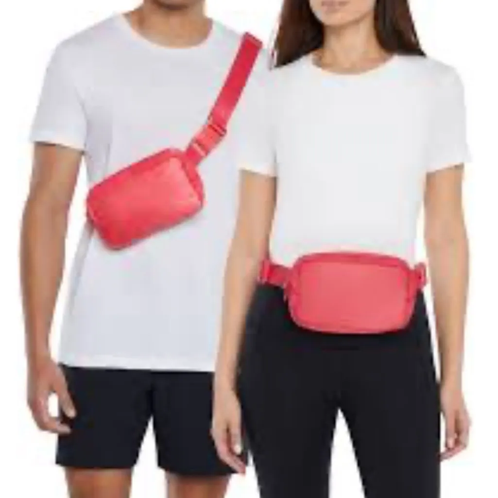 GAPFit belt bag red pink unisex - Image 2