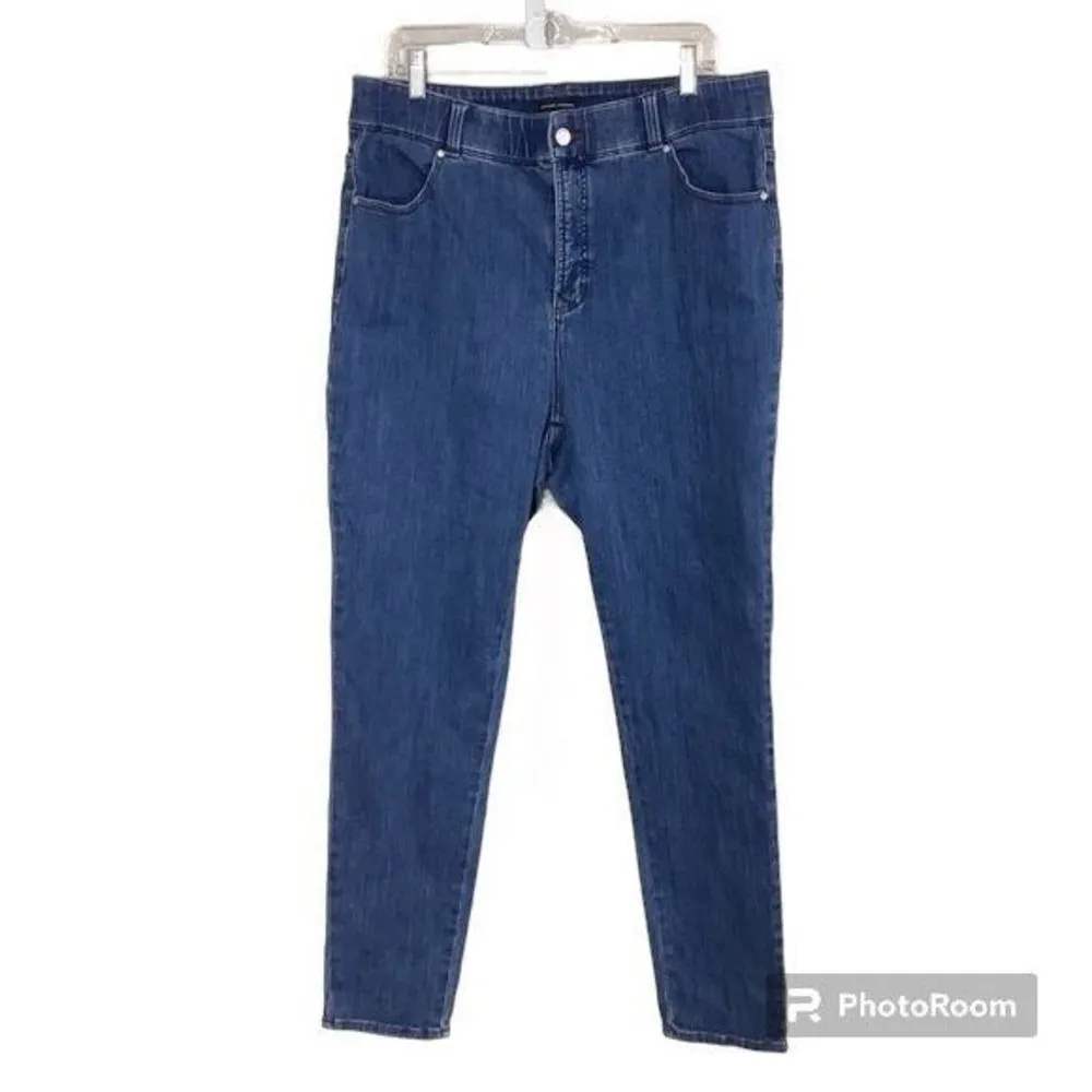 ✨Riviera High Rise Skinny Jeans 31 Inch
Classic Blue✨ - Image 6