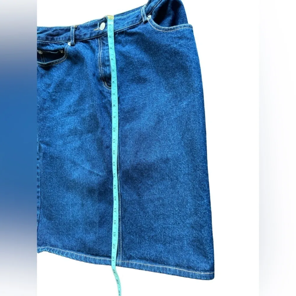 Isaac‎ Mizrahi jean skirt size 8 - Image 7