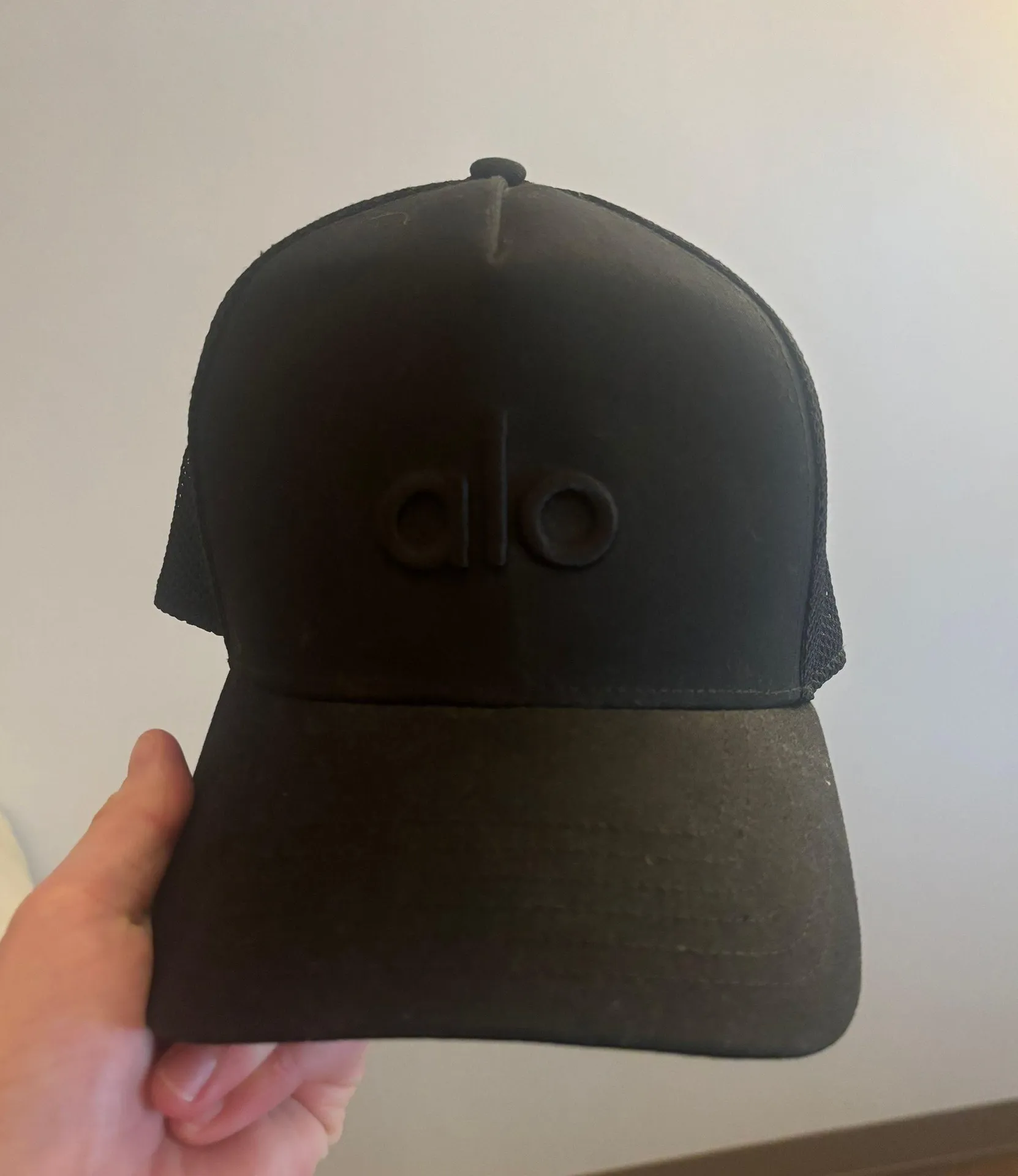 Alo Yoga Alo Trucker Hat - Image 2