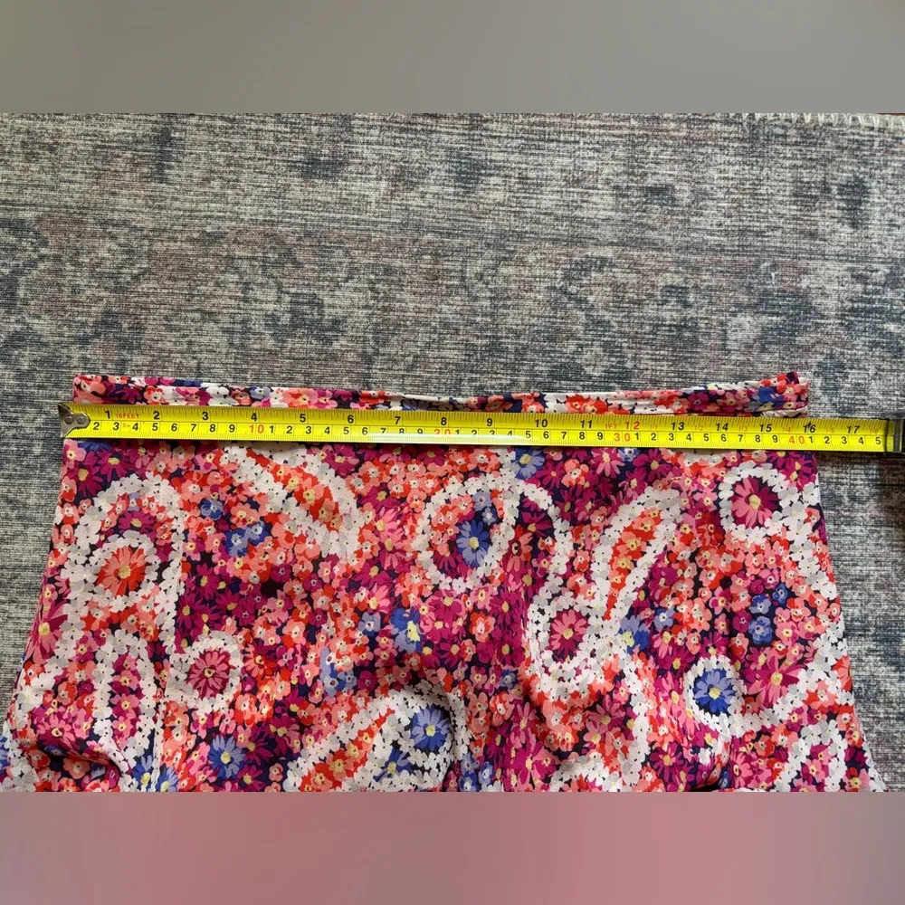 Trina Turk 100% Silk Floral Prink Skirt Size 10 - Image 8