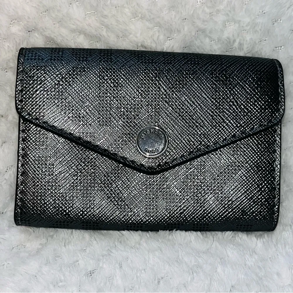 MICHAEL KORS Gunmetal metallic Wallet w Logo Pin - Image 11