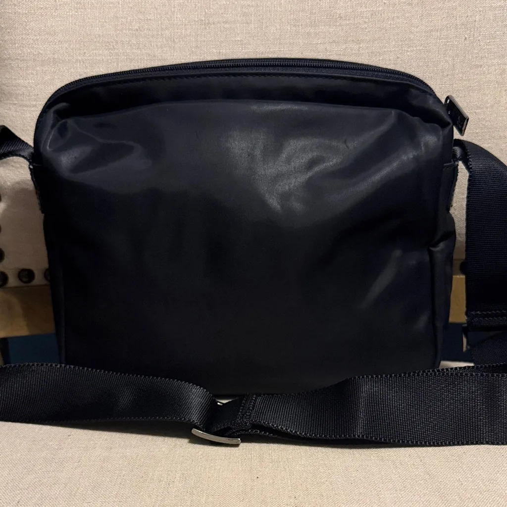 Calvin Klein Black Nylon Shoulder Bag - Image 6