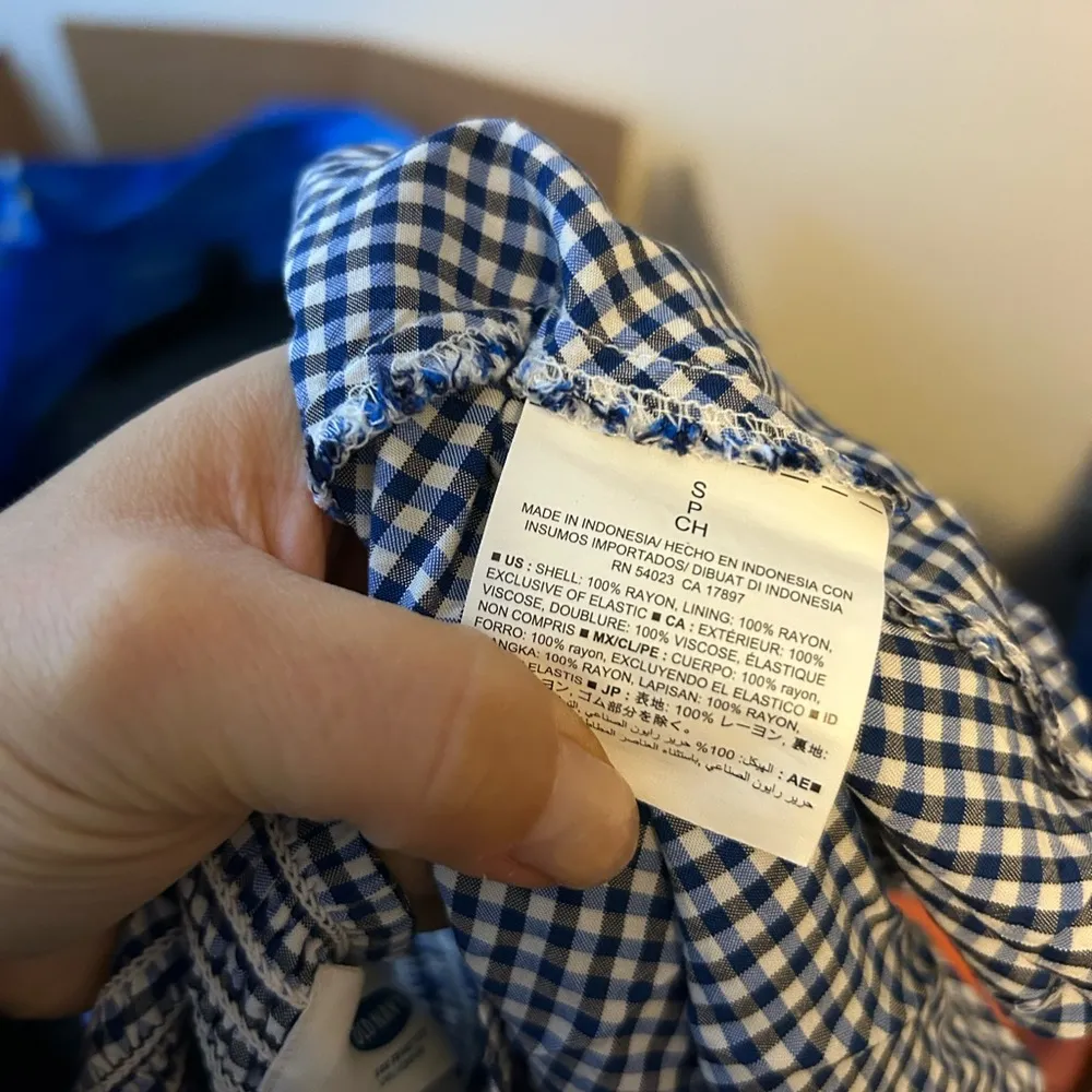 Old Navy Blue Gingham Cami Dress - Image 4