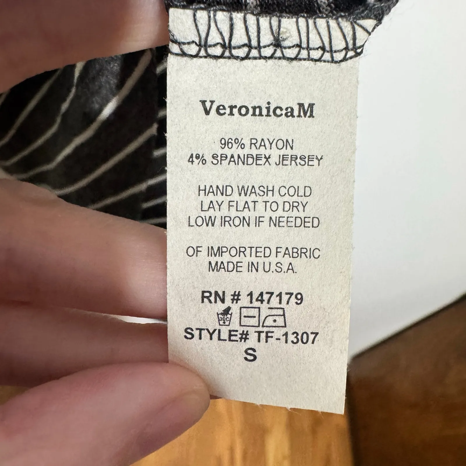 Veronica M Wrinkle Resistant Stripe Lot of 2 Tank Shirts Women S Minimal Casual White - Image 7