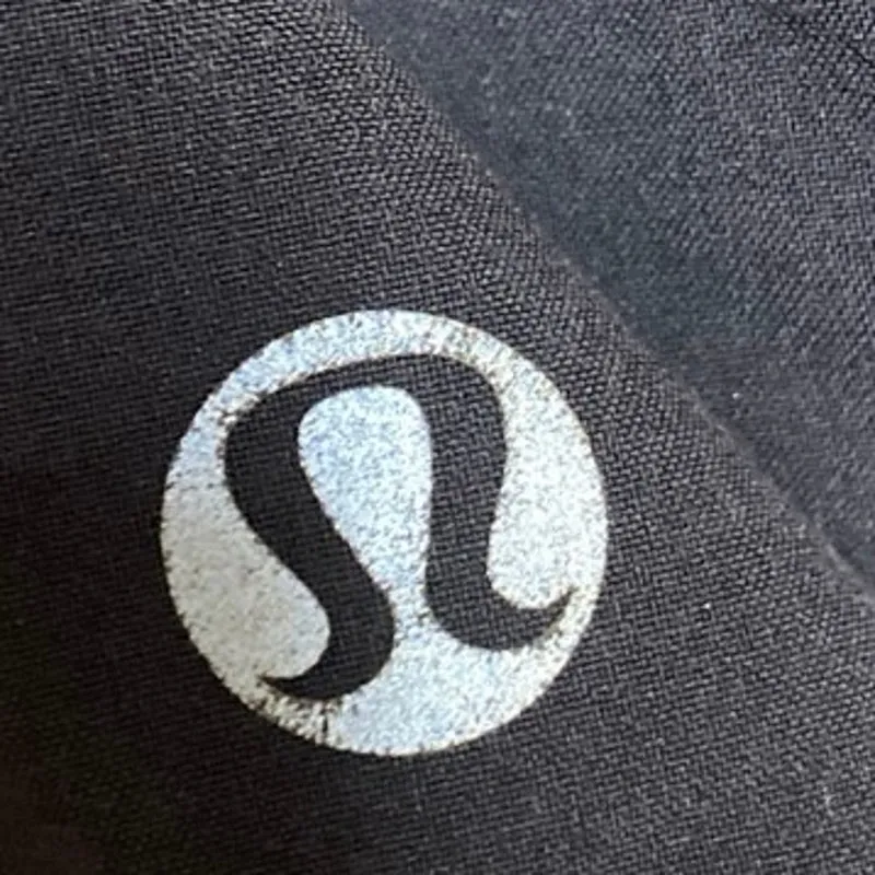 Lululemon Groovy Run Women's Black High Rise Yoga Athletic Running Shorts Size 6 - Image 5