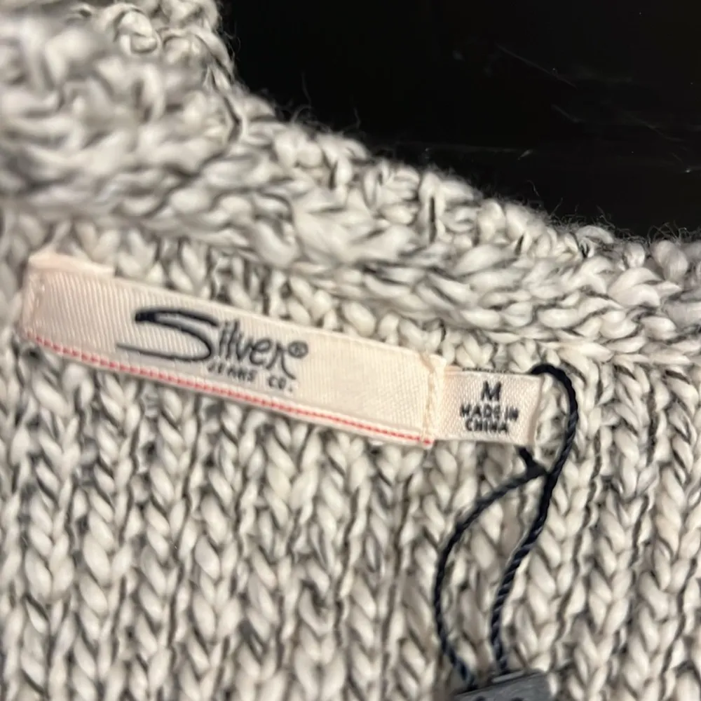 Silver jeans company, loose fit cardigan sweater - Image 3