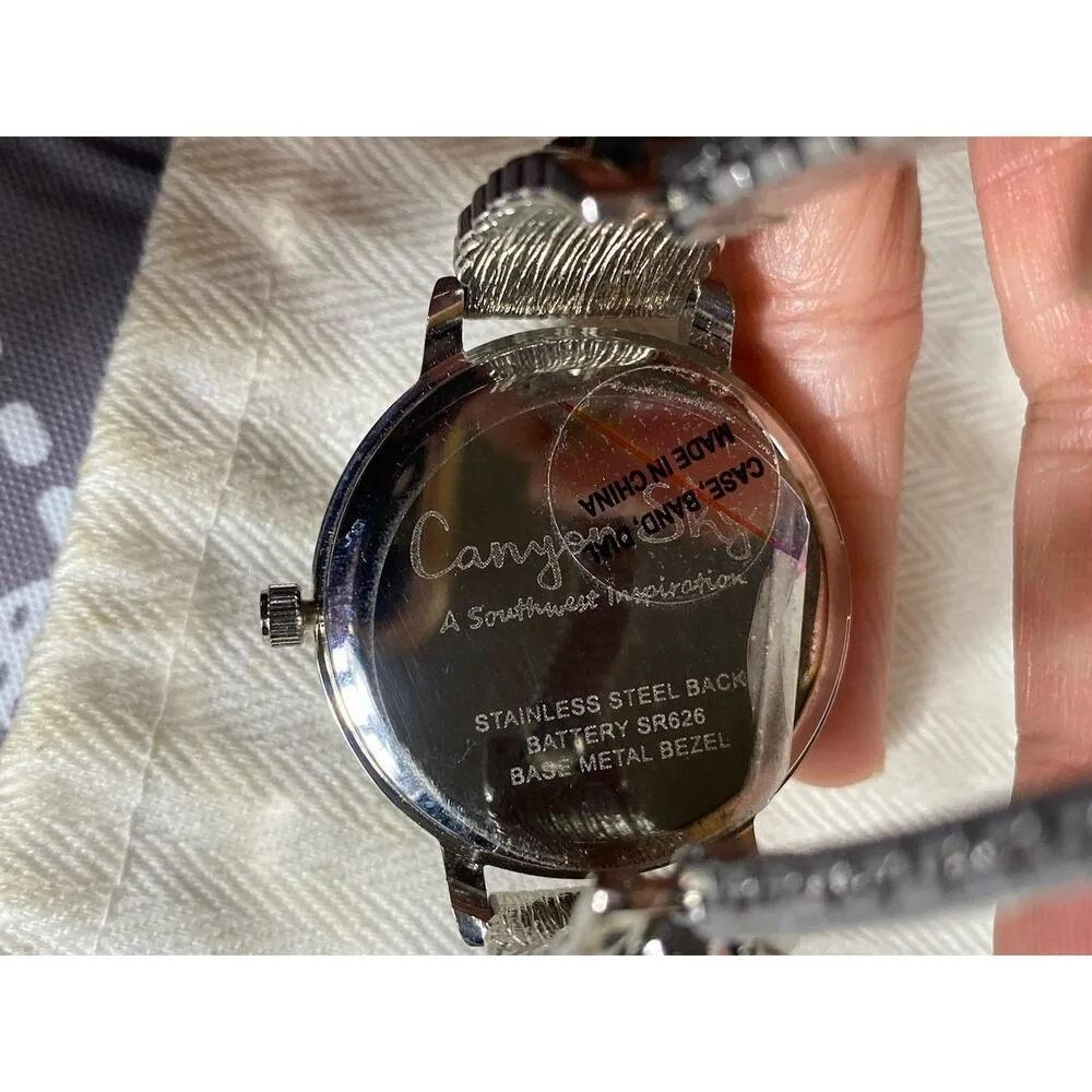 NEW Canyon Sky Watch Women Silver Tone Faux Turquoise Stretch Band WORKS - Image 4