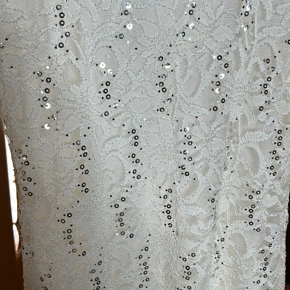 Tiana B Women's Sequin Lace Sheath Dress Cream Size 6P - Image 4