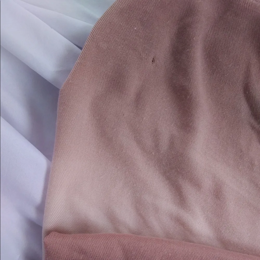 🤑 FLASH SALE 🤑 limited time

LC Lauren Conrad Mauve ‘Ombre Scarf - Image 11