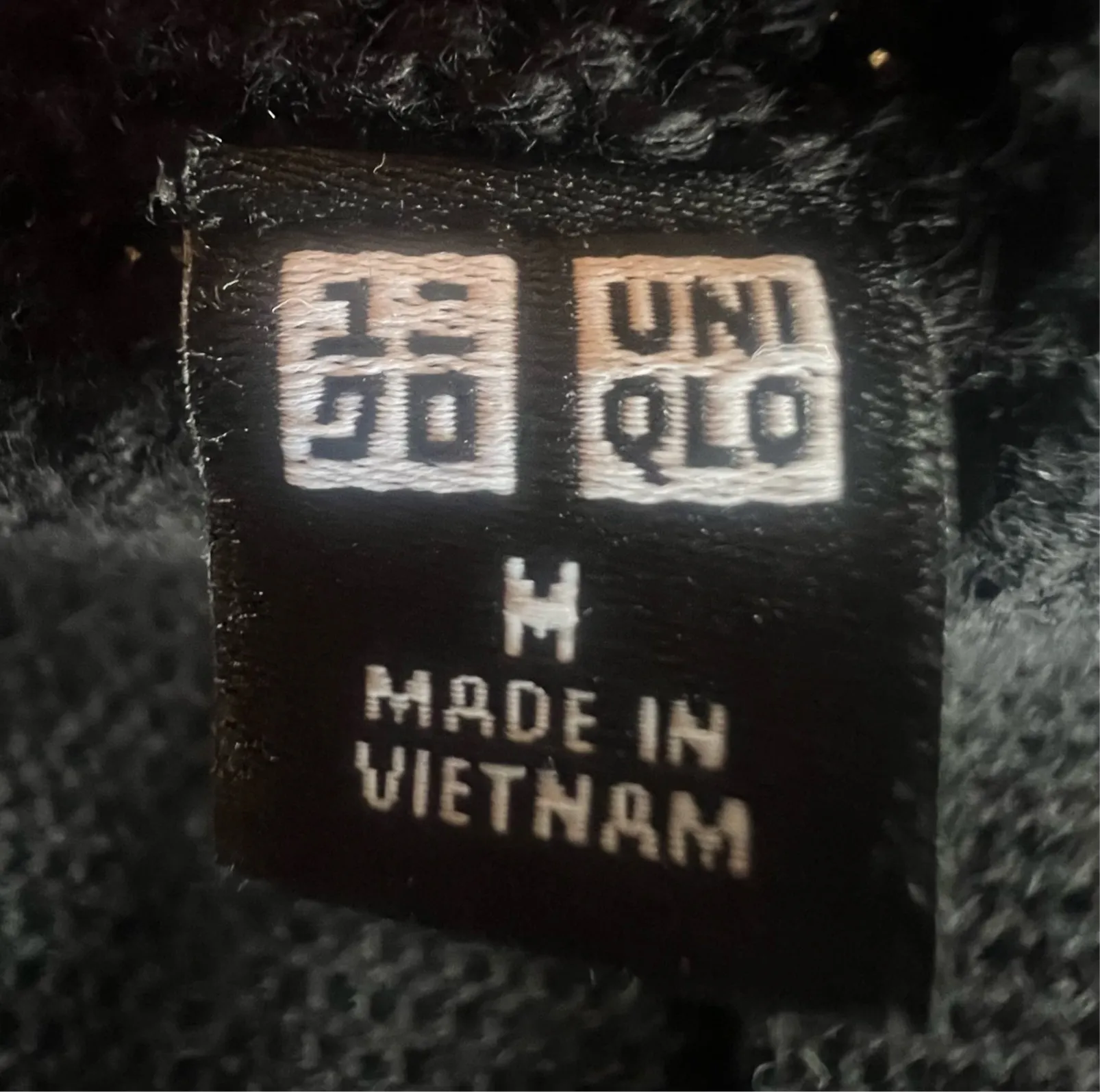 UNIQLO | ladies v-neck knit sweater. Size: M - Image 8