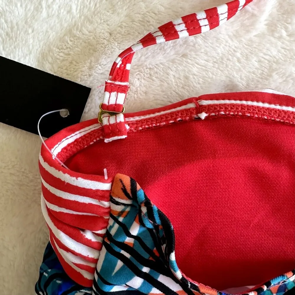 NWT Nicole Miller Tropical Printed Bikini Top - Size 6 (Small/Medium) - Image 5