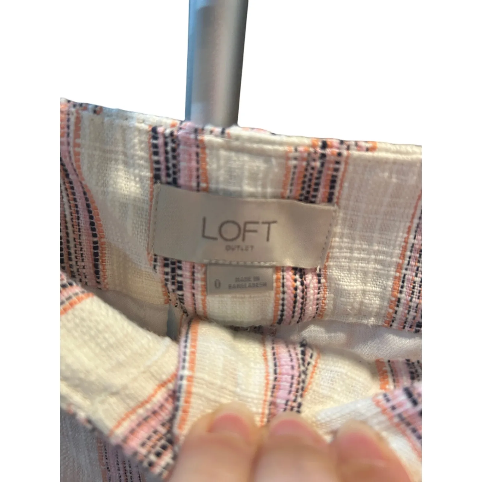 LOFT Outlet Shorts Size 0‎ Striped Pink Beige Cream Career Casual - Image 6