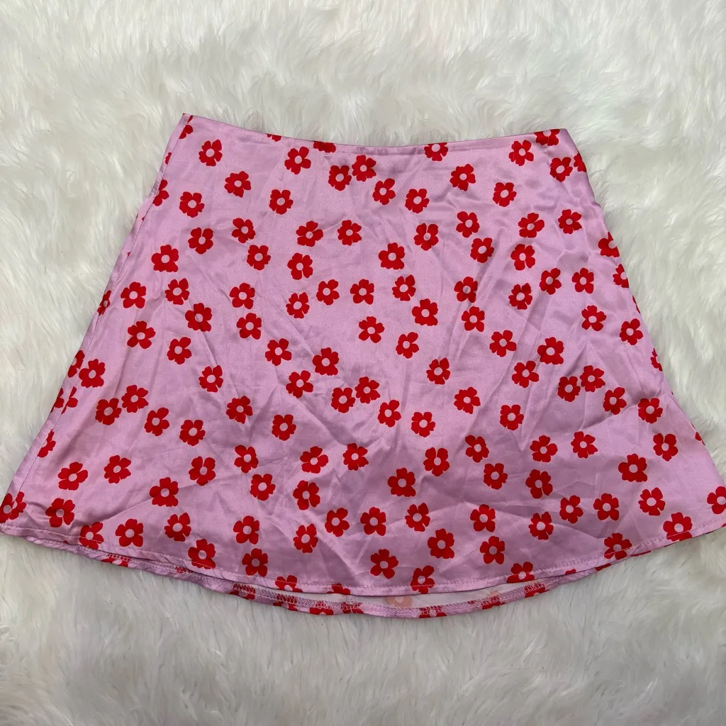 Princess Polly Olton pink flower printed satin mini skirt size 6 - Image 3
