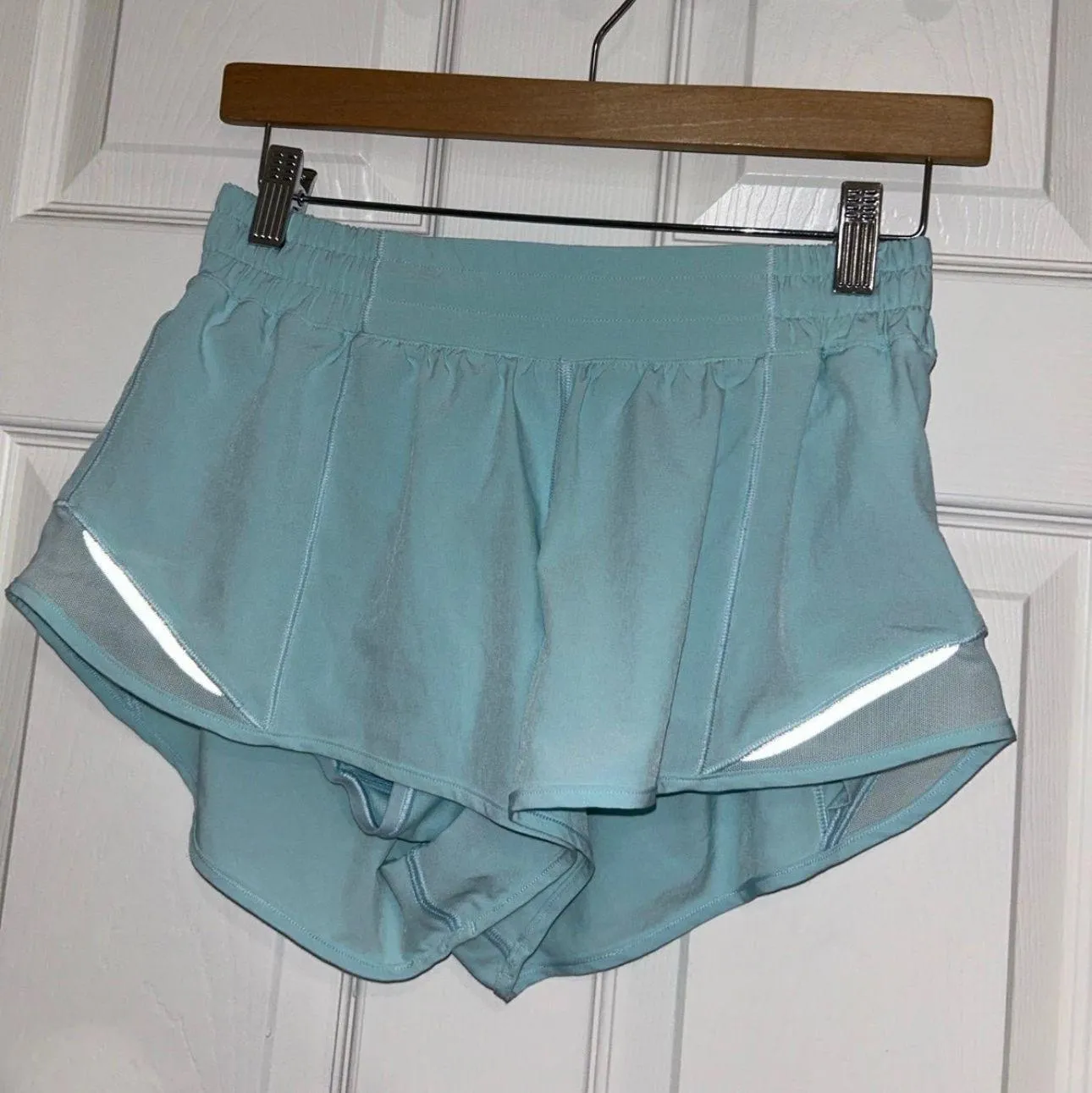 Hotty Hot Short 2.5” - Image 2