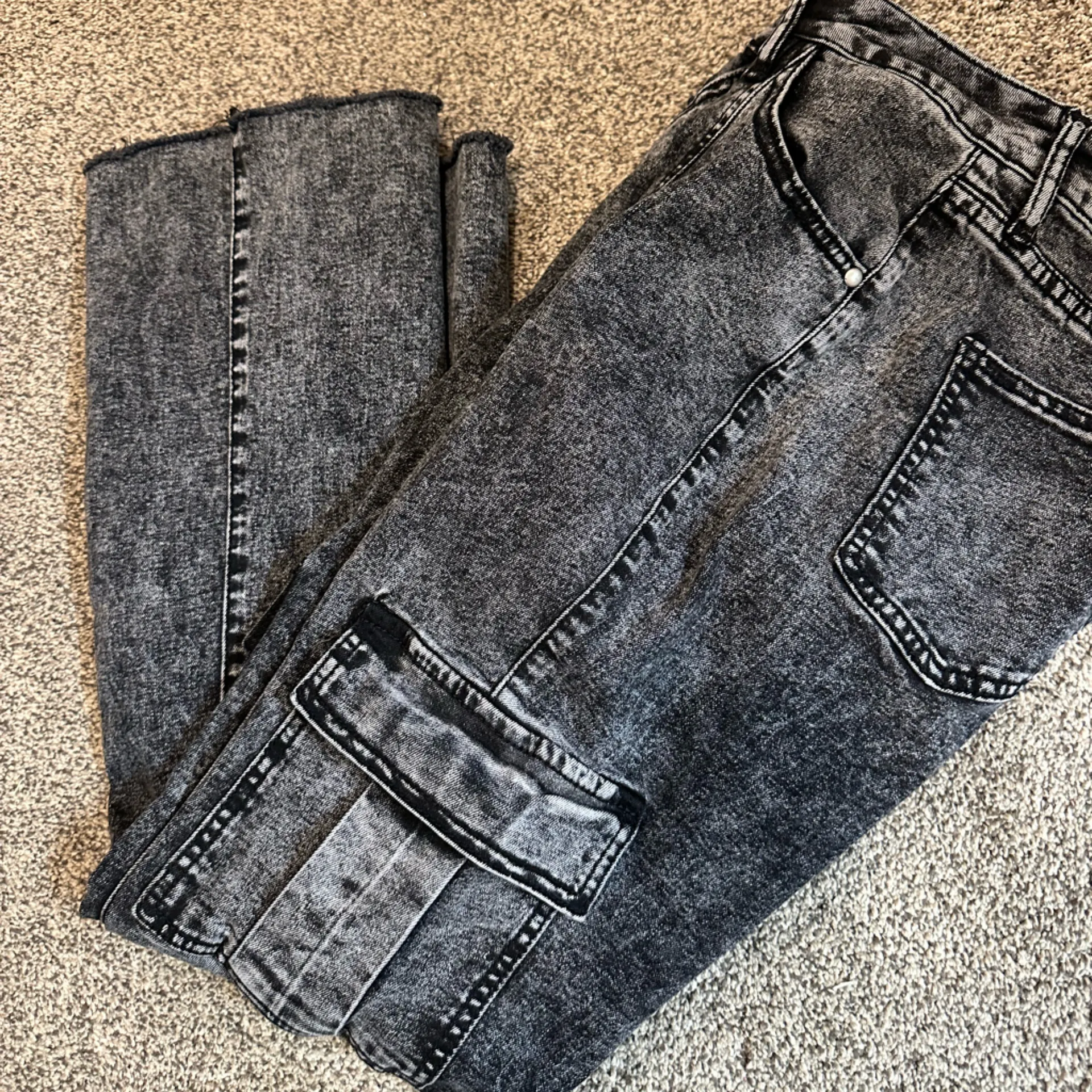 Windsor High Rise acid washed Cargo Jeans medium - Image 2
