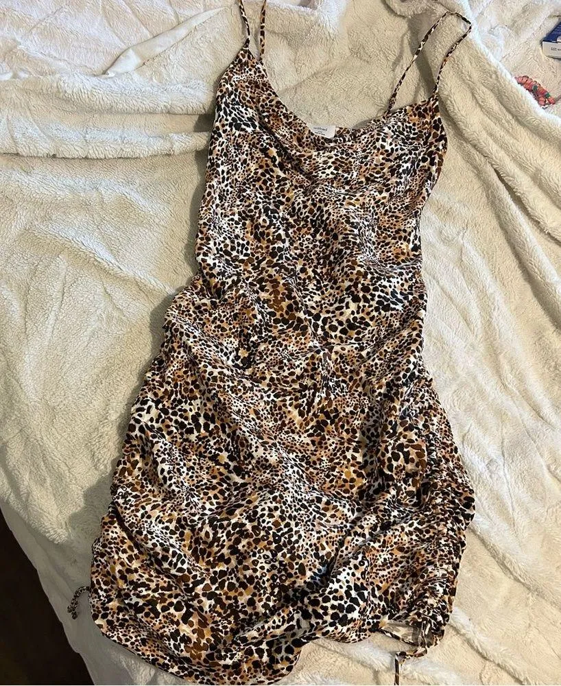 Aritzia Wilfred Only Ruched Slip Dress - Image 9